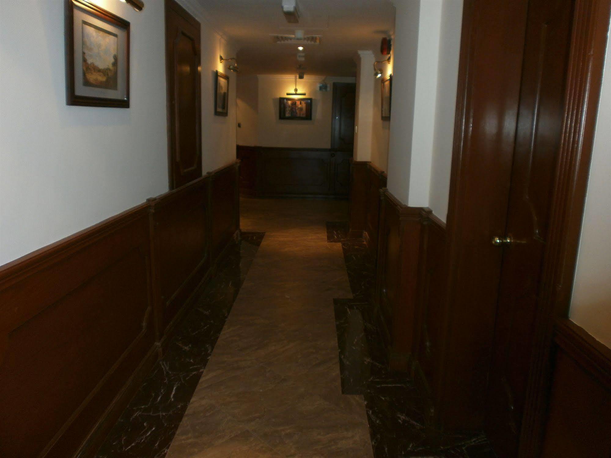 Bahrain Carlton Hotel Манама Экстерьер фото